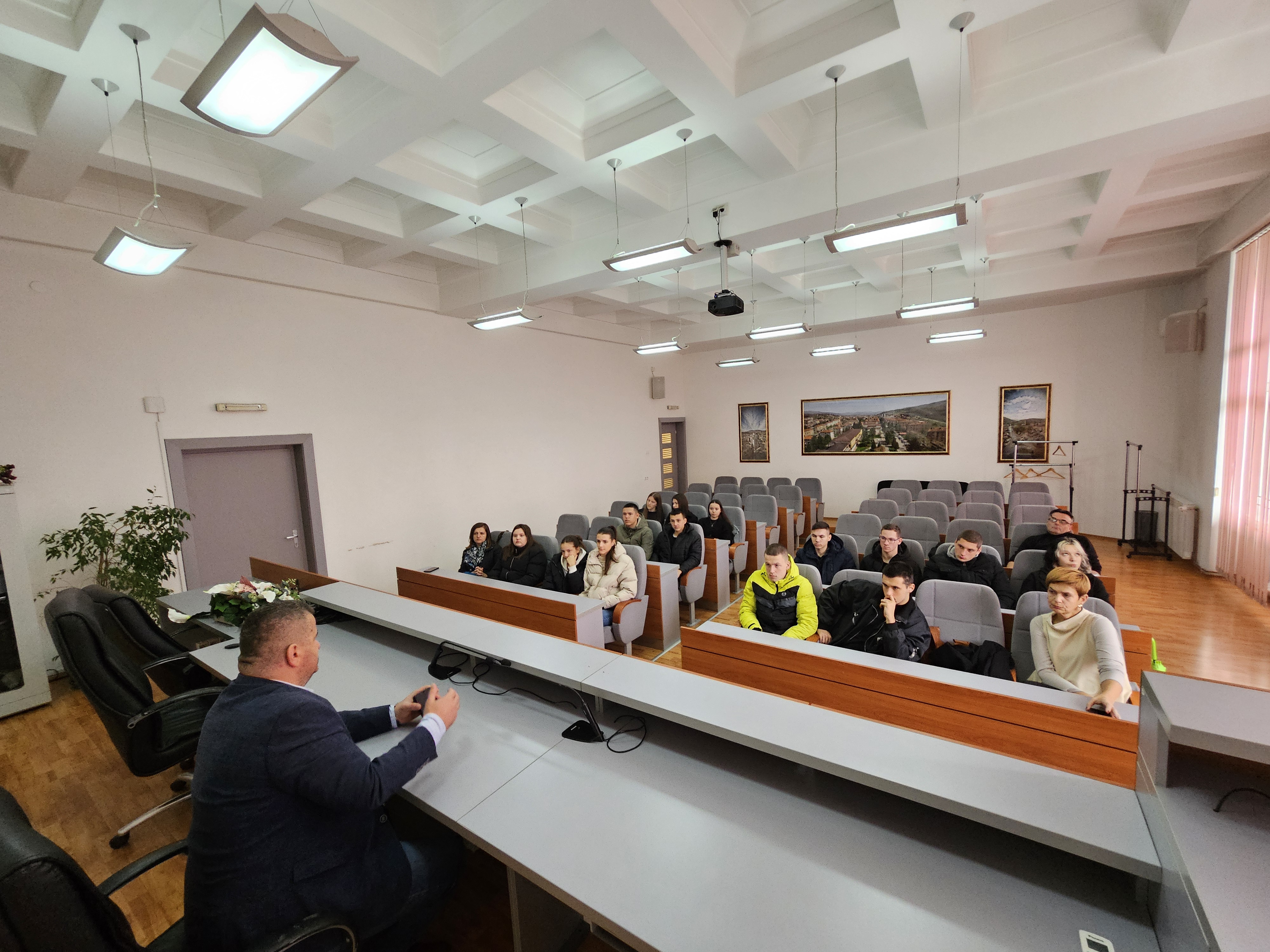 Razgovor s gradonačelnikom: Vijeće učenika u posjetu Gradskoj upravi